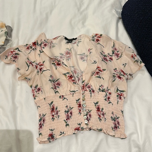 Forever 21 pink floral crop top size medium - Picture 1 of 1